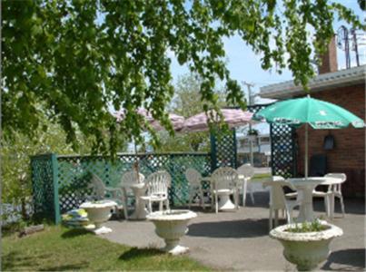 Auberge - Motel Le Pigeonnier Farnham Екстер'єр фото